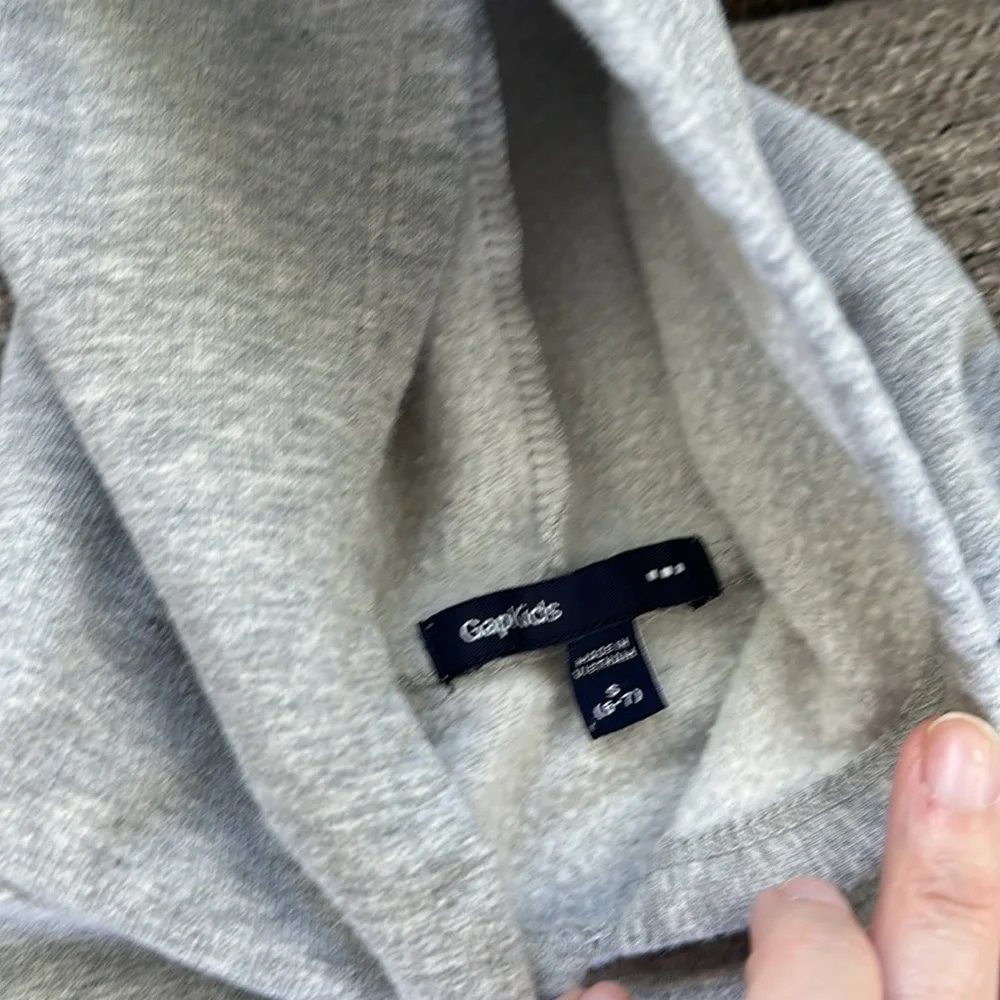 Gap Kids Girls Gray Pink Hooded Sweatshirt Size 6